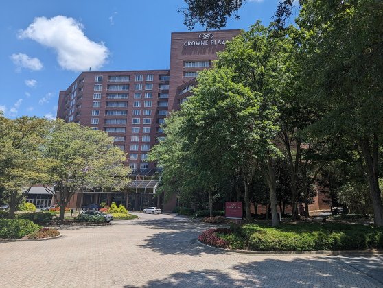 Crowne Plaza Atlanta Perimeter at Ravinia