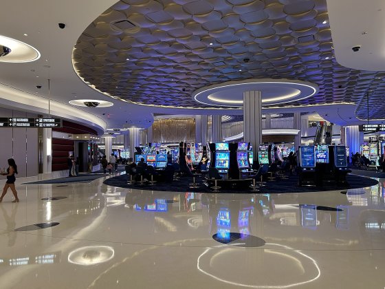 Fontainebleau Resort & Casino