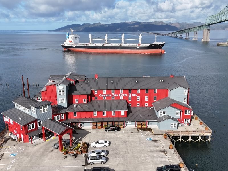 Cannery Pier Hotel Astoria