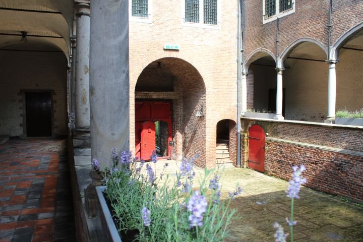 Dussen Castle