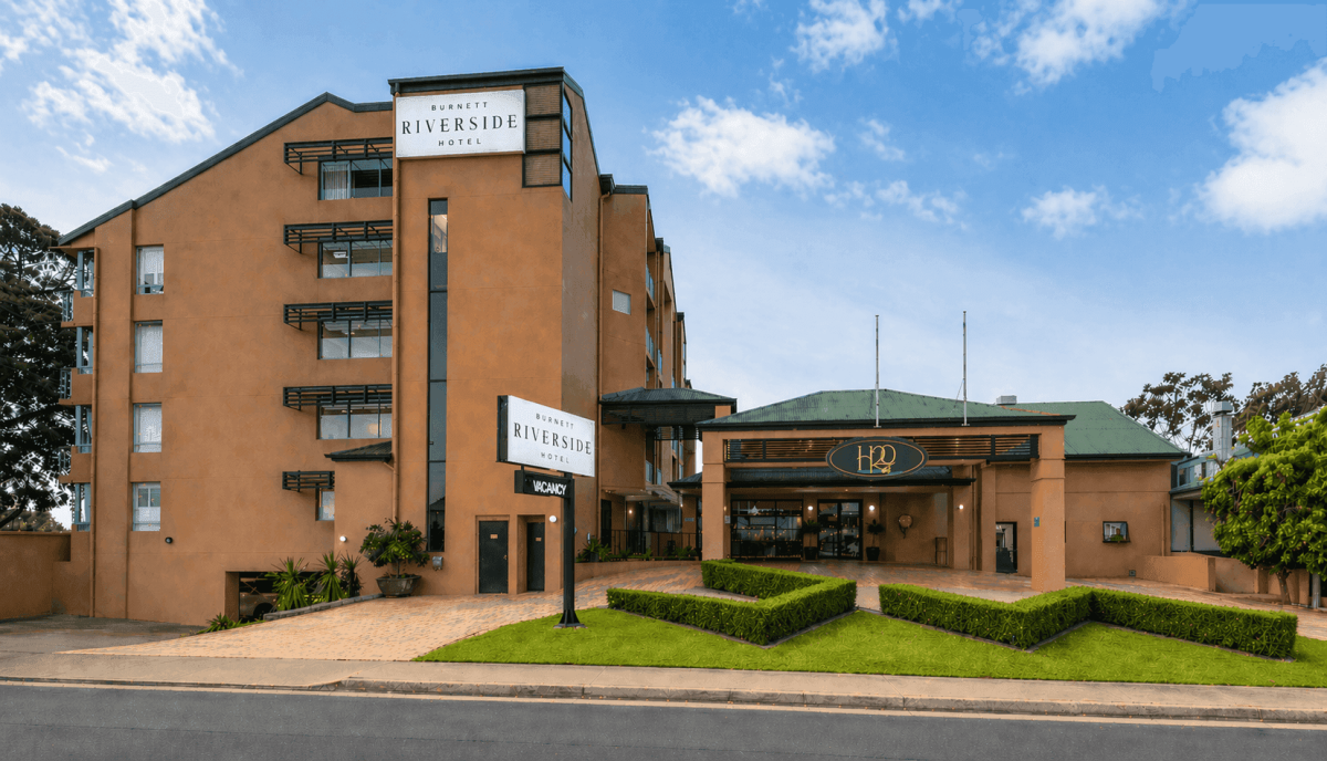 Burnett Riverside Hotel
