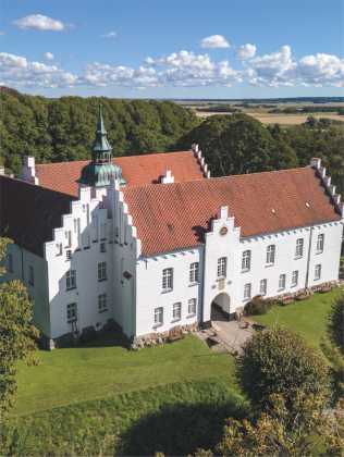 Hvedholm Castle