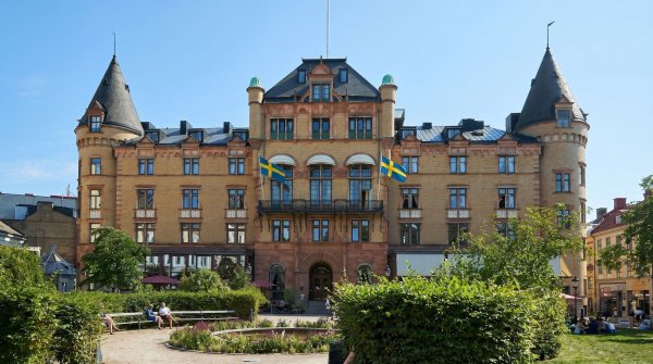 Grand Hotel