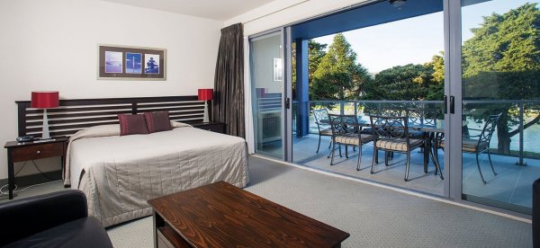 Emerald Hotel Gisborne