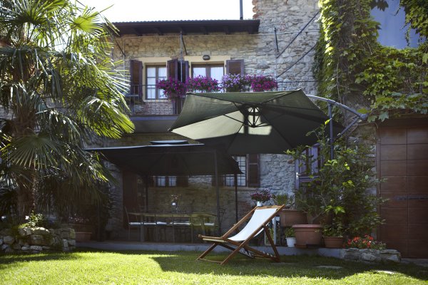 Antico Borgo Sanda Lago Maggiore