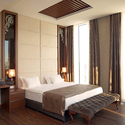 Grand Hotel Downtown