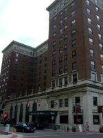 Wikimedia Commons photo for Hotel Fort Des Moines