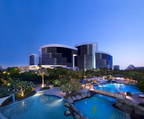 Wikimedia Commons photo for Grand Hyatt Dubai