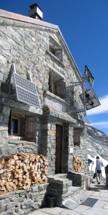 Dent Blanche Hut