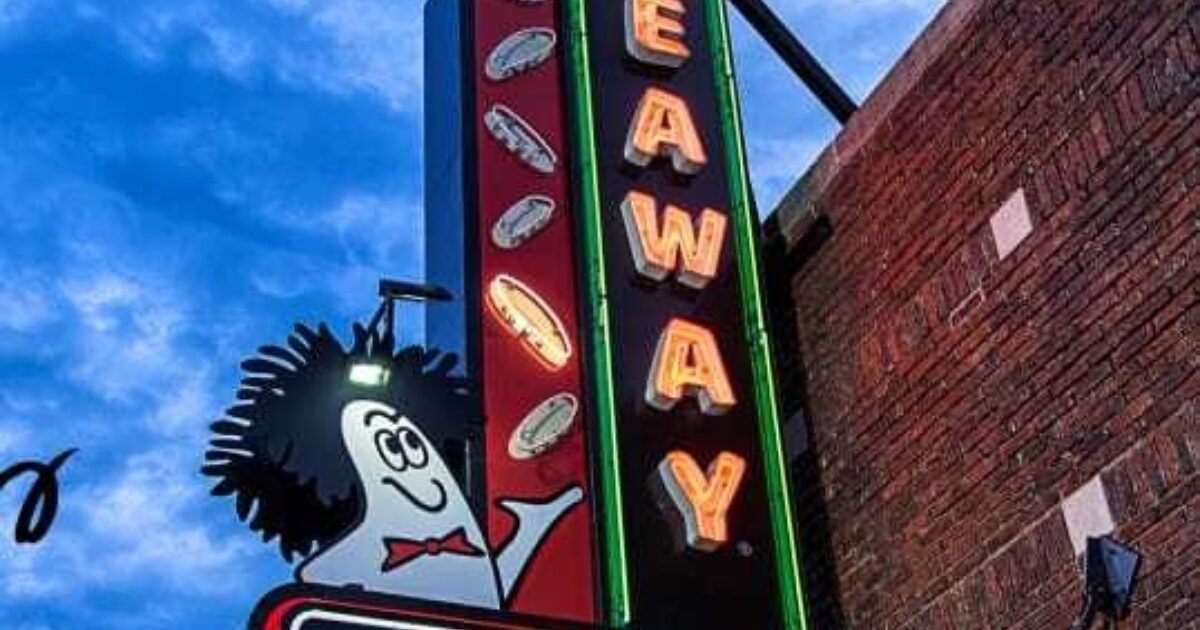 Hideaway Pizza