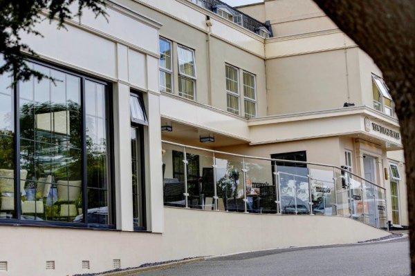 Best Western Premier Yew Lodge Hotel 