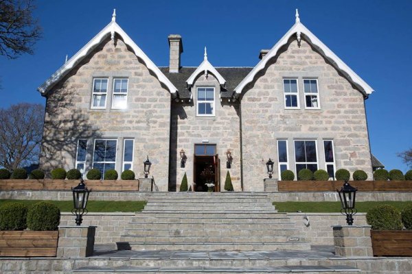 Muckrach Country House