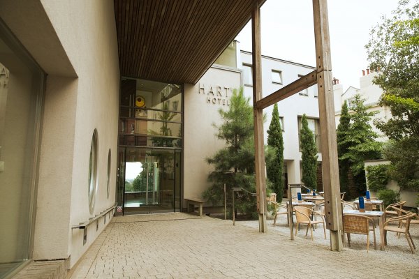 Hart's Hotel And Restaurant