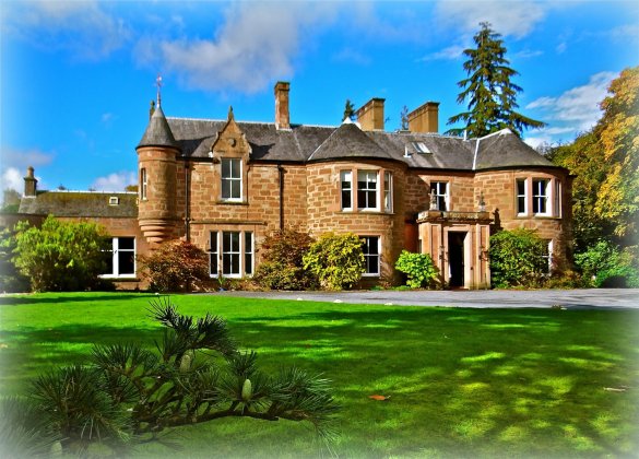Altamount Manor