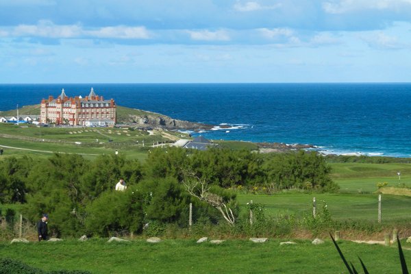 Breakers Lodge