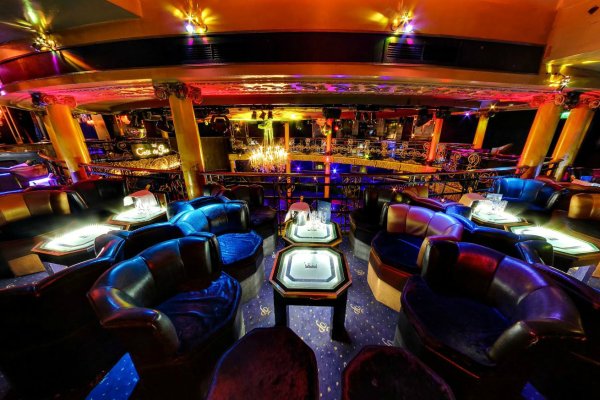 #Closed# Cafe de Paris