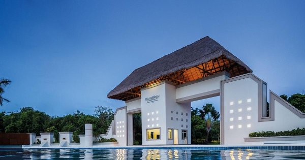 BlueBay Grand Esmeralda