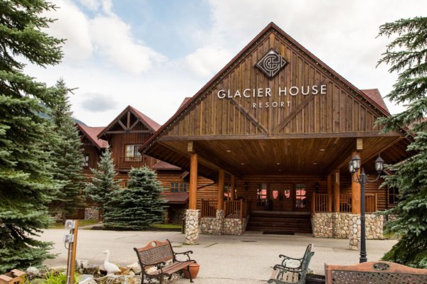 Glacier House Resort