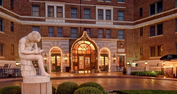 Raphael Hotel