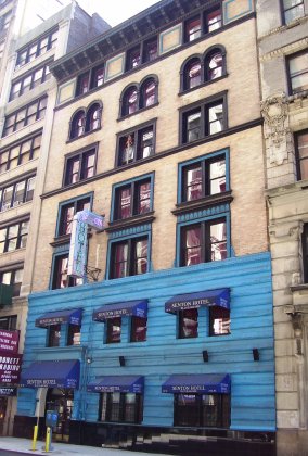 Senton Hotel