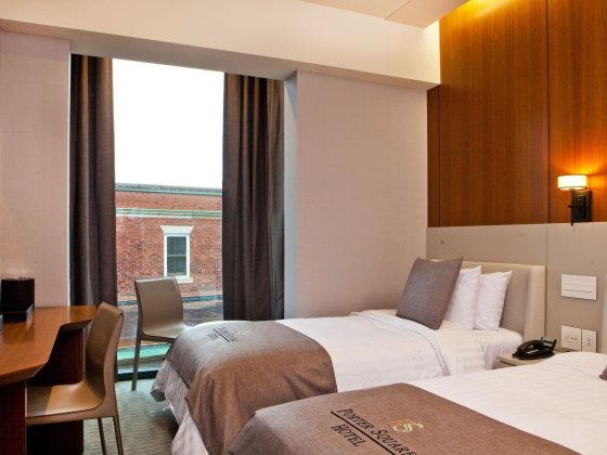 Porter Square Hotel