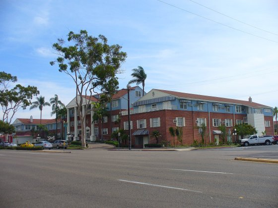 The Lafayette Hotel, Swim Club & Bungalows