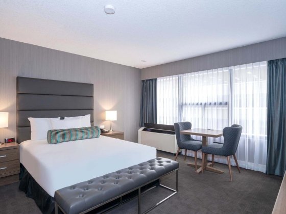 Sandman Signature Calgary Downtown Hotel
