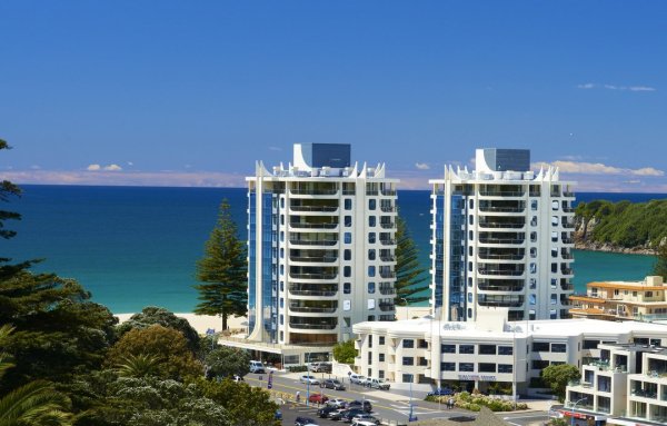 Oceanside Resort & Twin Towers