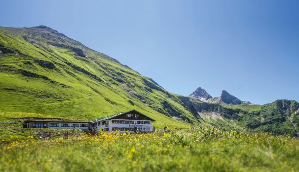 Enzian Hut