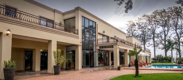 Ebandla Hotel
