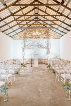 Renovatio River Estate