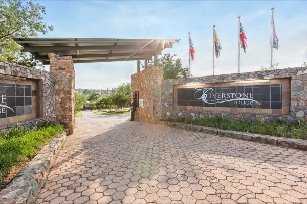 Riverstone Lodge