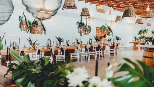 Warm Karoo &amp; The Kitchen