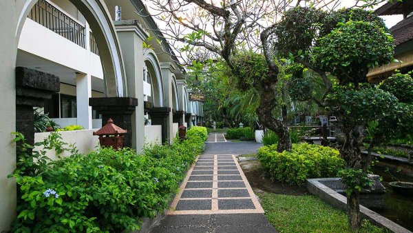 Legian Paradiso Beach Walk