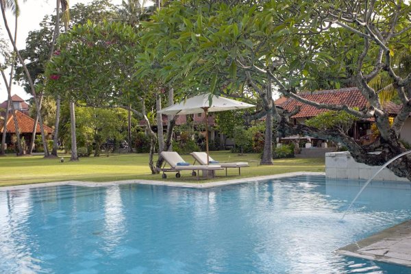 Natah Bale Villa