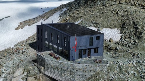 Rothornhütte