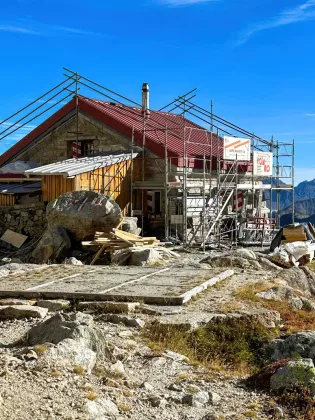A Neuve Hut