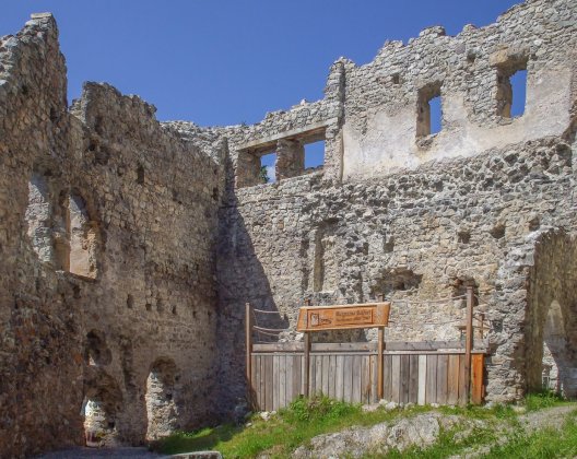Belfort castle ruin
