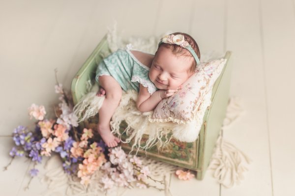 JaNa Newborn & Maternity Photography