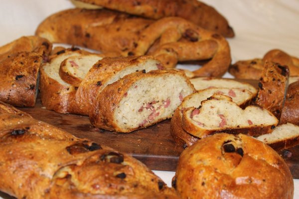 Mazzola Bakery
