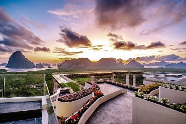 Beyond Skywalk Nangshi